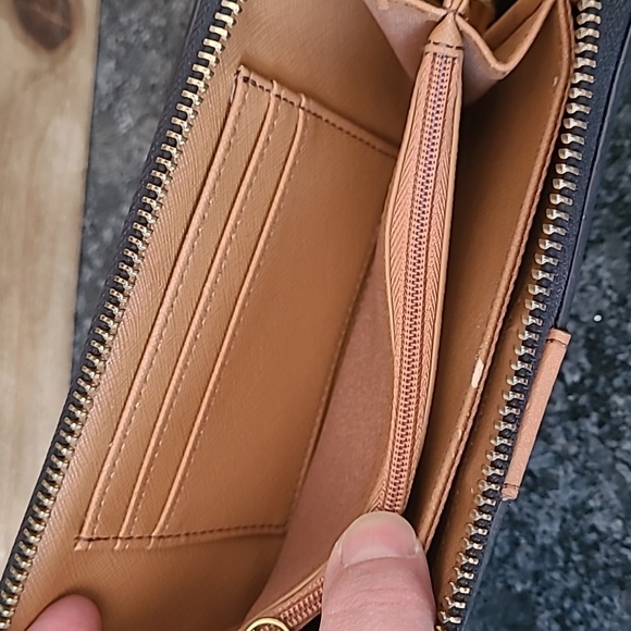 Fossil Zip Closure Wallet - Picture 6 of 10